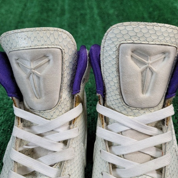 Nike Kobe 9 Men's Size 9 Shoes Lifestyle Wolf Grey White Mamba 630774-001 - Picture 10 of 13